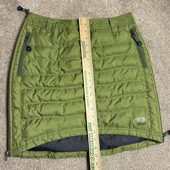 SKHOOP Down Insulated Winter Ski Skirt, Medium, Green - Picture 8 of 9